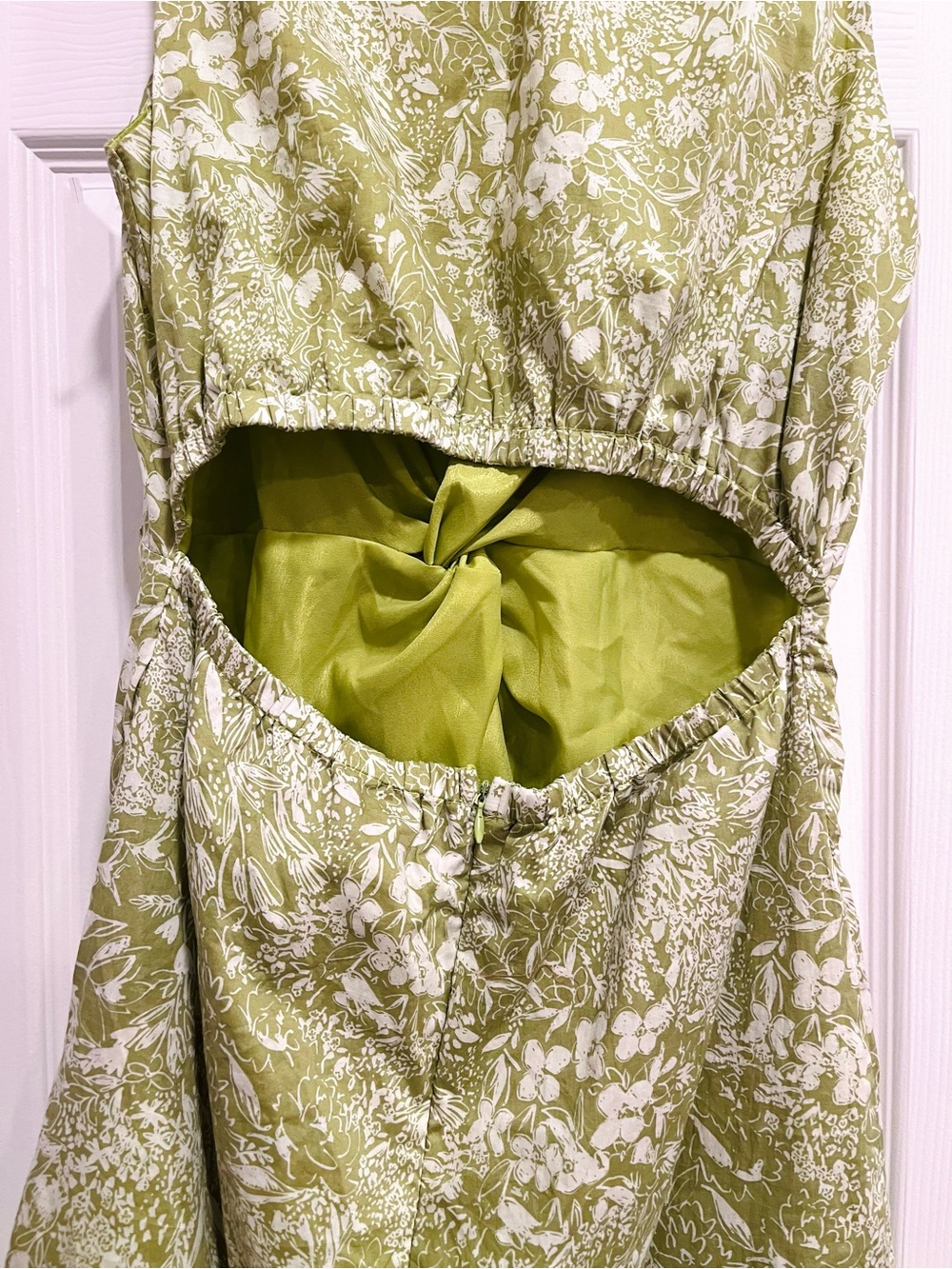 &Merci Tie Front Open Back Green Floral Midi Dress Size Medium - Picture 4 of 5